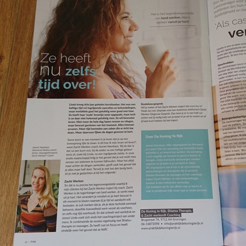 Jannet Veenbaas / De Koning Te Rijk staat met een artikel over Zacht Werken in het For You magazine van Groningen